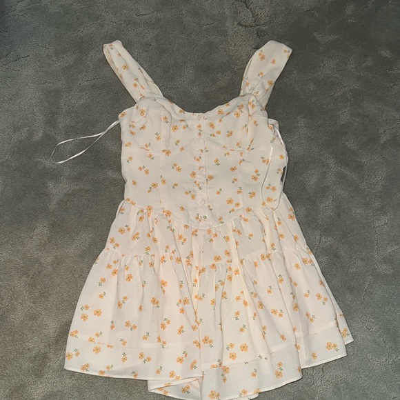 Floral romper - Picture 1 of 4